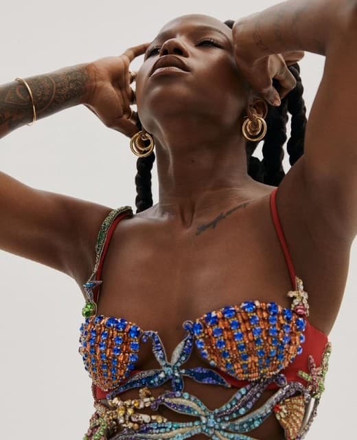 Editorial beauty med smycken